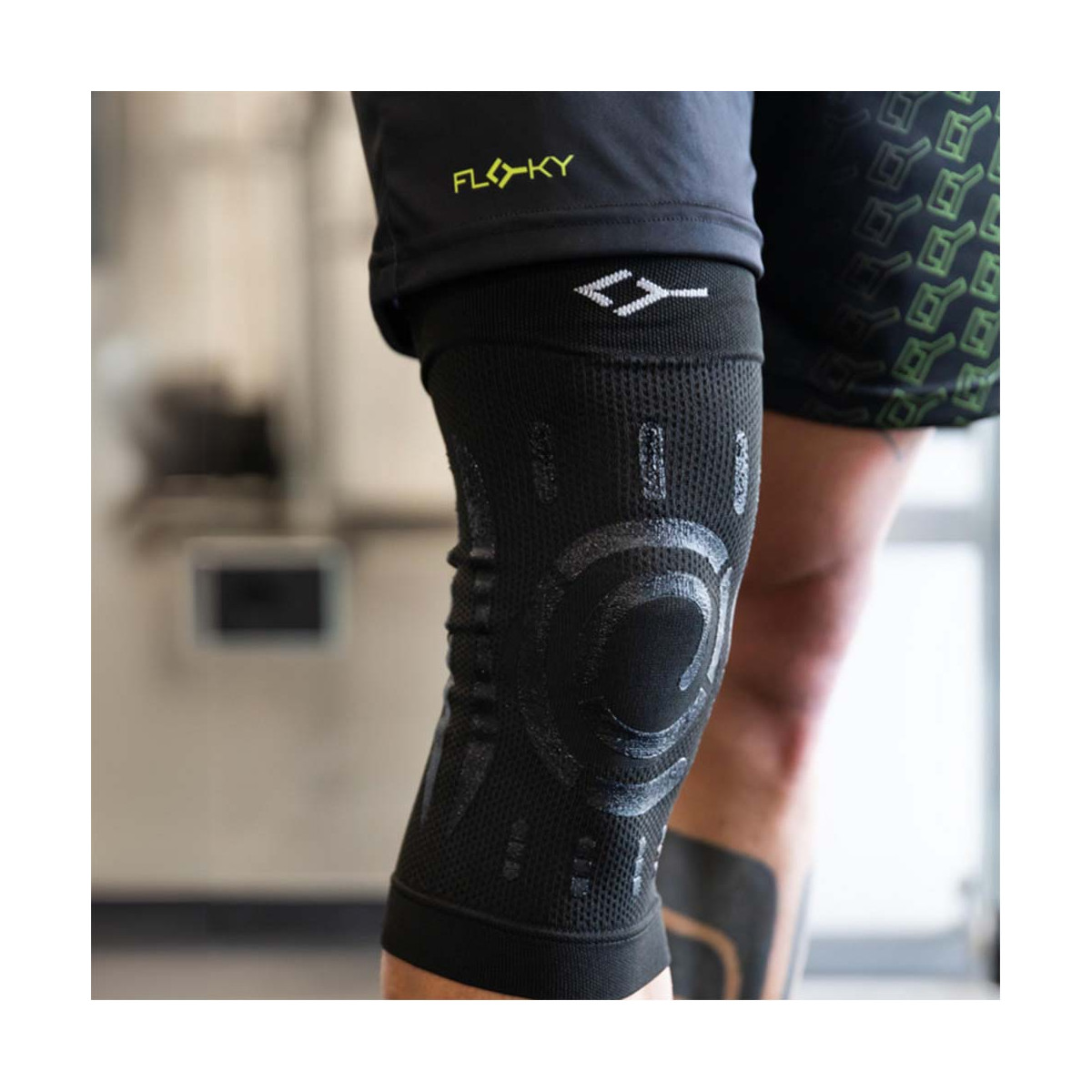 Floky Knee Support Kniebandage Rechts Schwarz