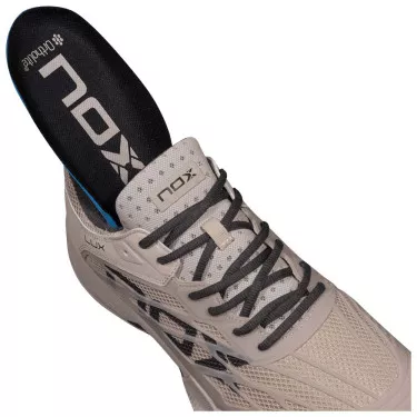 Nox AT10 Lux 2026 Padelschuhe Lehmgrau