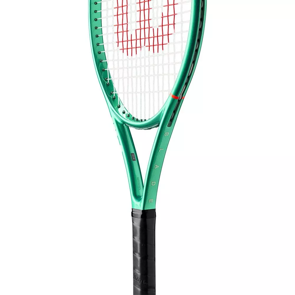 Wilson Blade 26 V10 Junior Tennisschl&auml;ger (255 g)