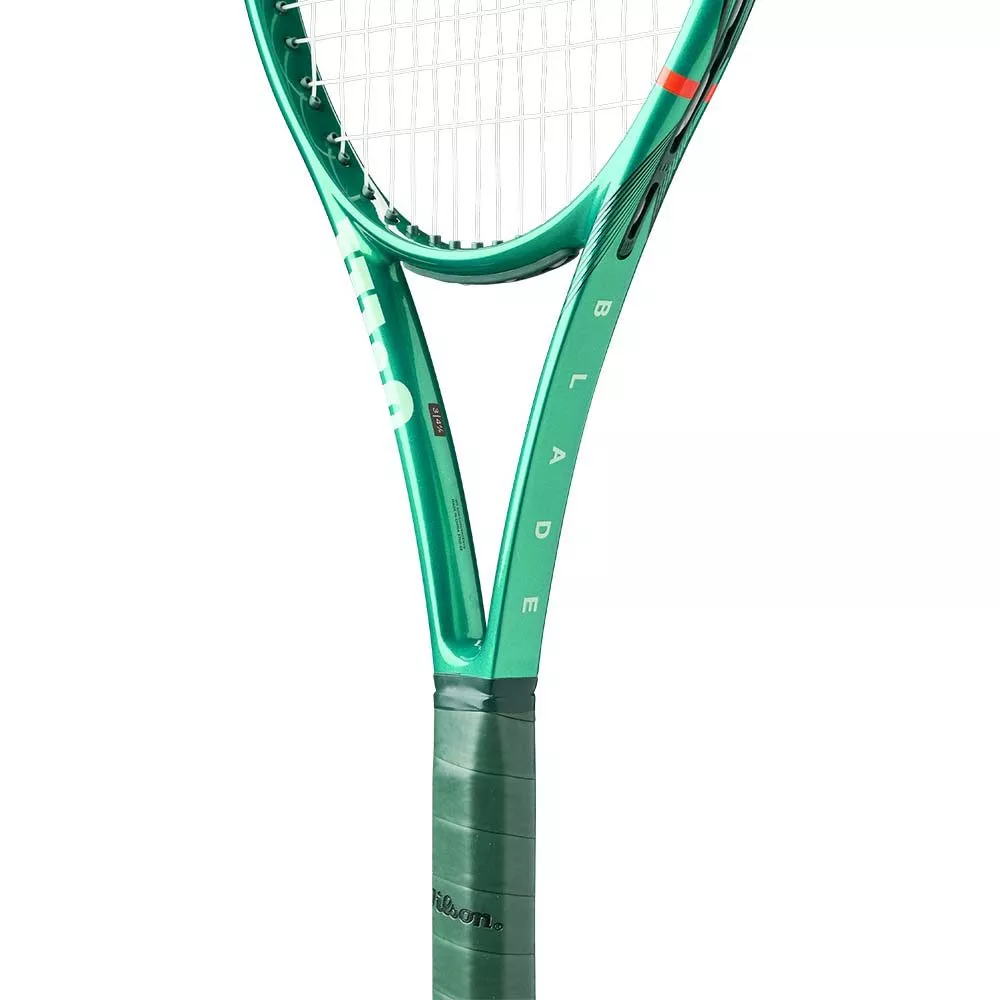 Wilson Blade 100 V10 Tennisschl&auml;ger (300 g)