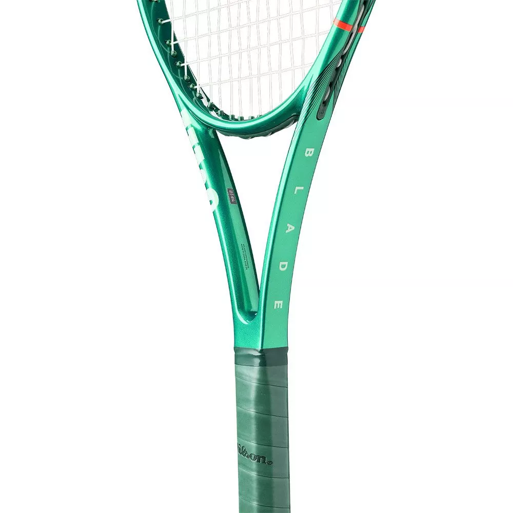 Wilson Blade 104 V10 Tennisschl&auml;ger (290 g)