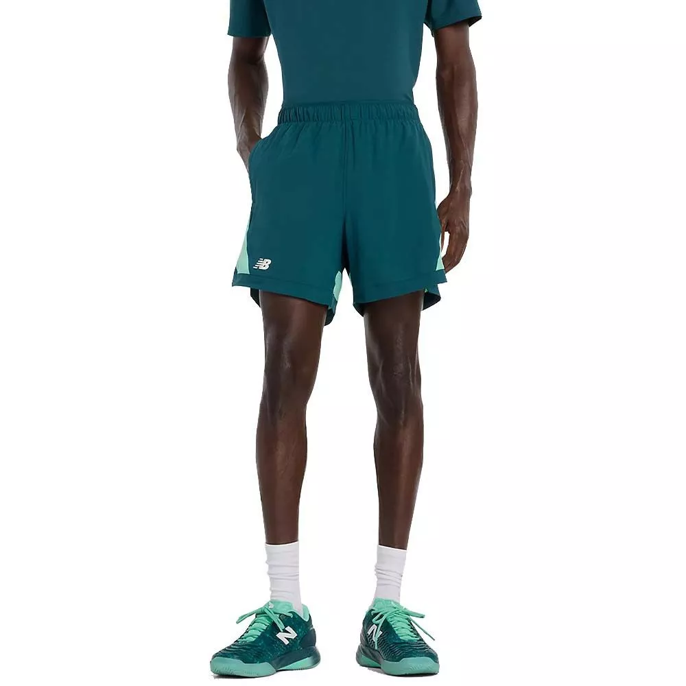 New Balance Tournament Novelty Tennisshorts Gr&uuml;n
