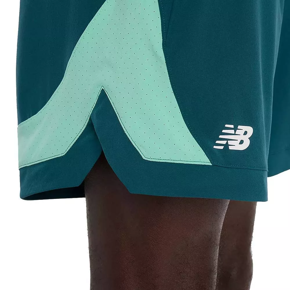 New Balance Tournament Novelty Tennisshorts Gr&uuml;n